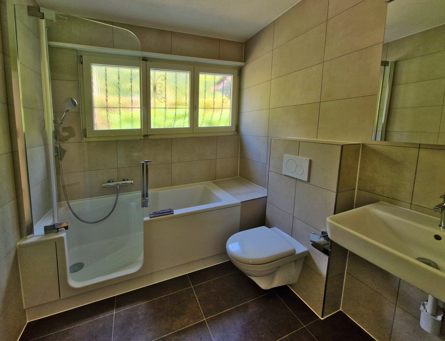6 rooms single house