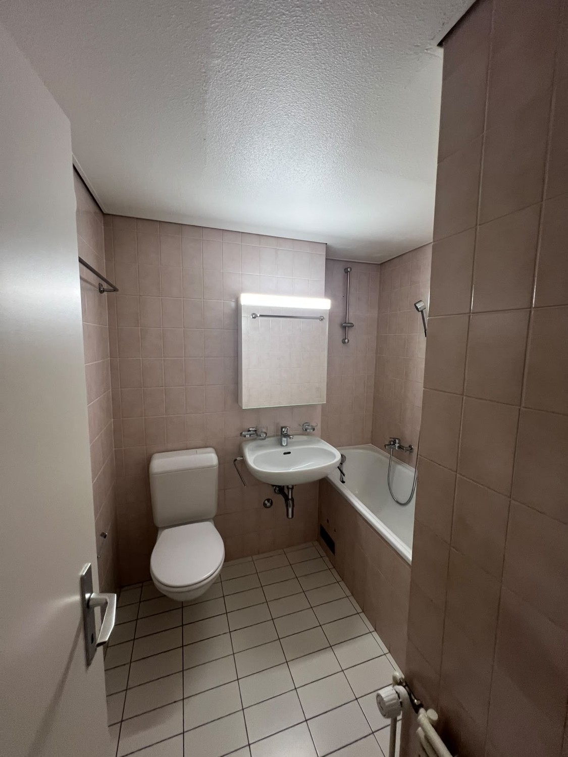 6 rooms apartment, photo 1 of 9