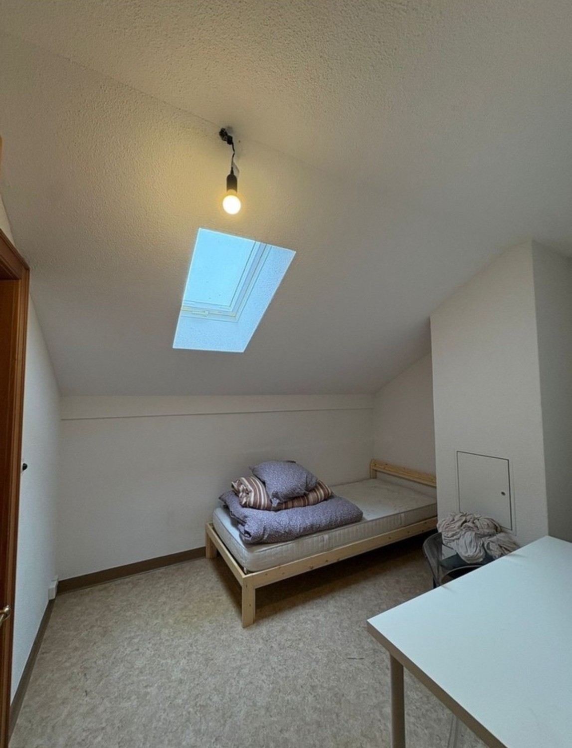 Room in a shared flat, photo 2 sur 5