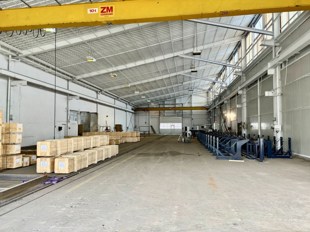 600m² commercial