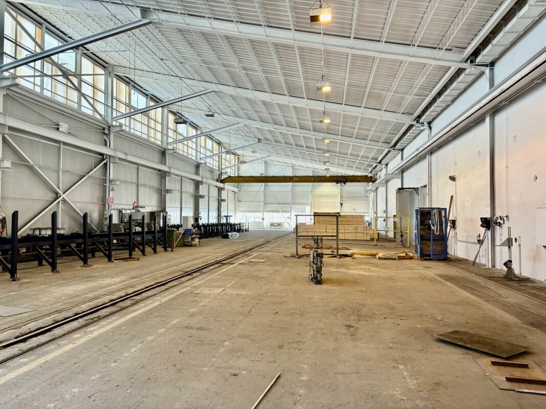 600m² commercial