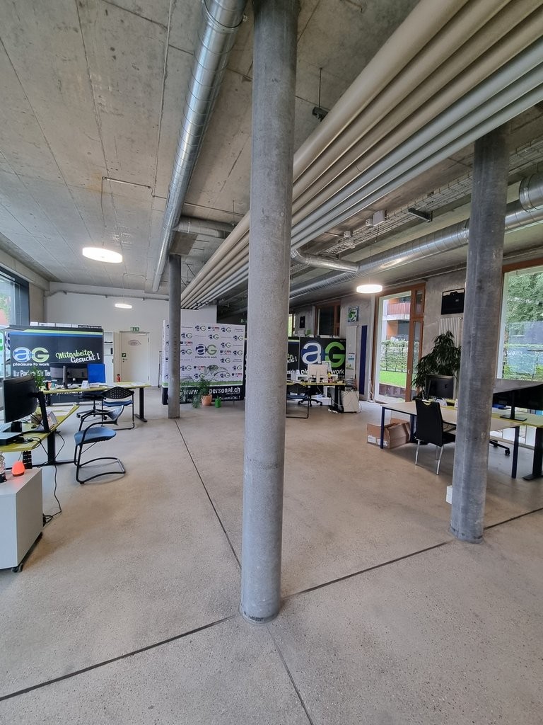 339m² office