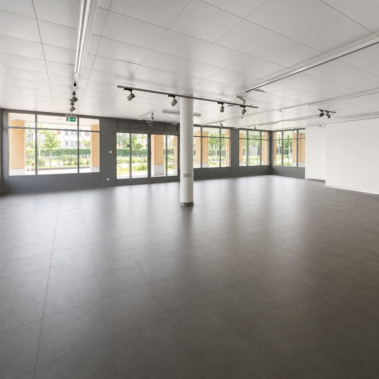 414m² commercial, photo 3 of 5