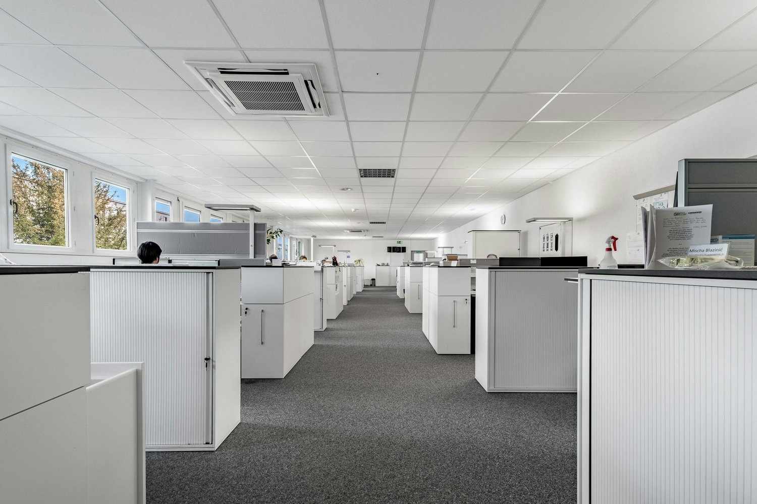 2000m² commercial, photo 8 of 10