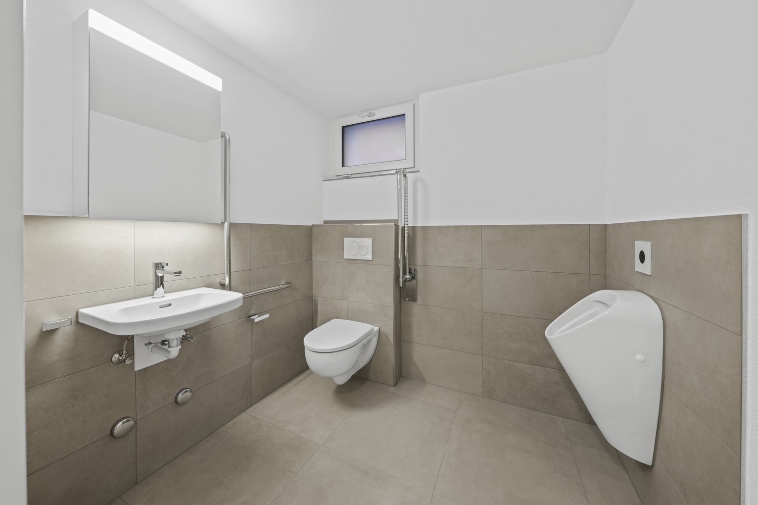 100m² commercial, photo 10 of 10