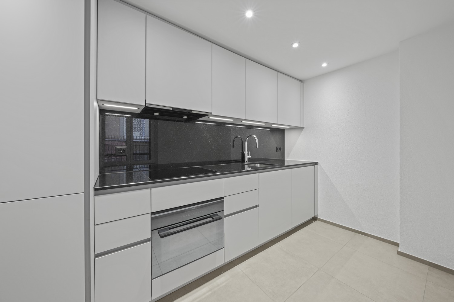 100m² commercial, photo 8 of 10