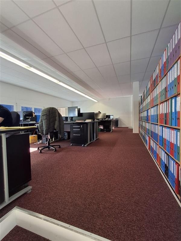 200m² storage room, photo 7 of 9