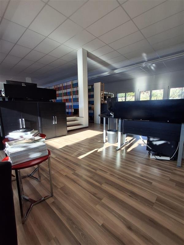 200m² storage room, photo 5 of 9