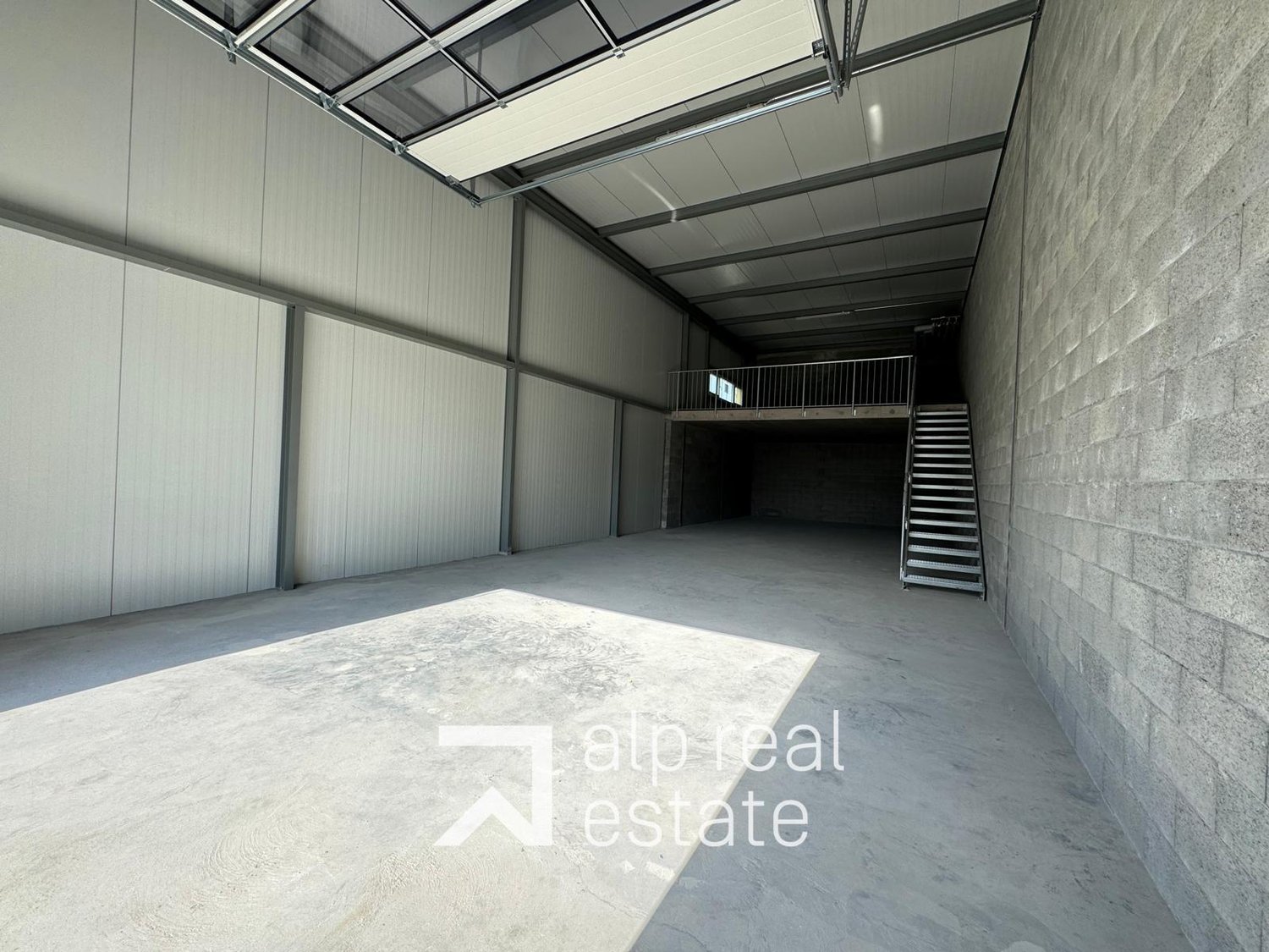 Storage room, photo 3 of 7