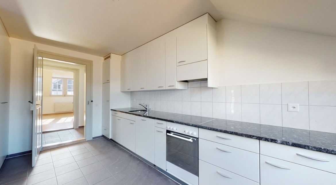 6 rooms apartment, photo 3 of 10