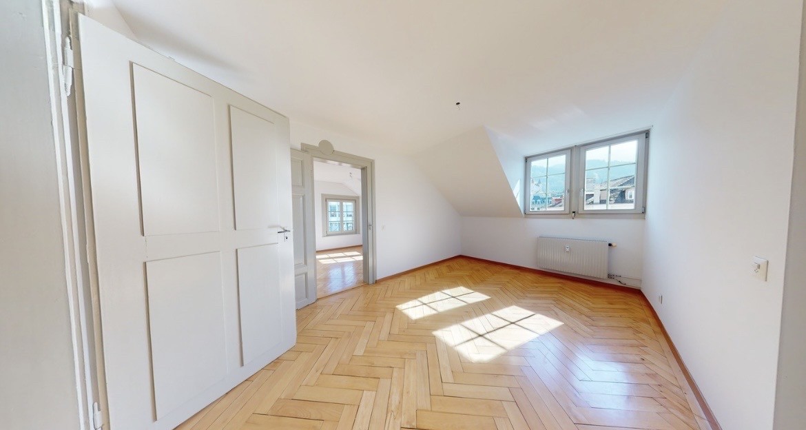 6 rooms apartment, photo 5 of 10
