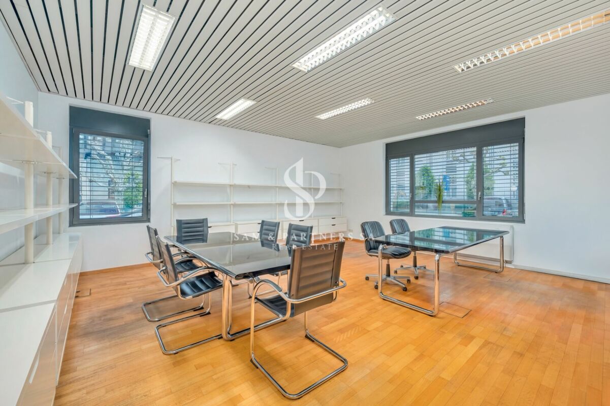 Office, photo 5 of 10