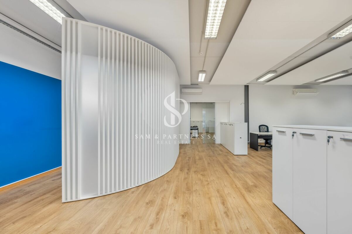 Office, photo 4 of 10