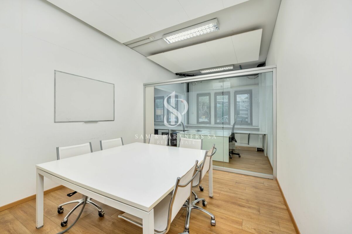 Office, photo 7 of 10