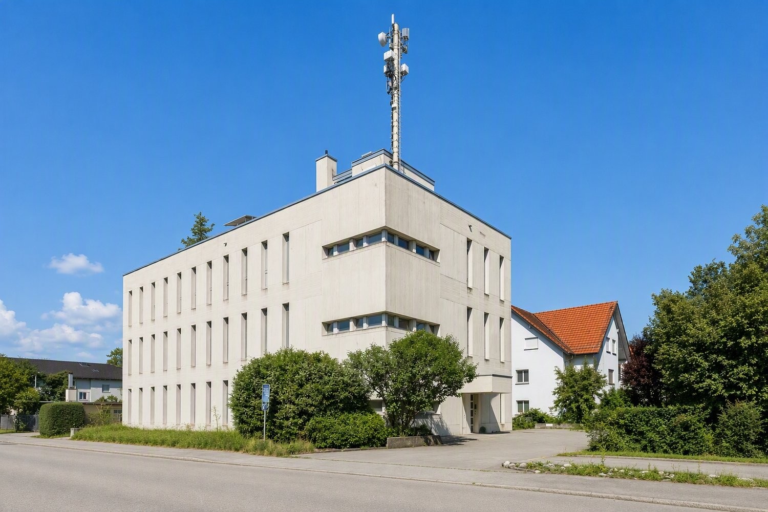 322m² commerciale