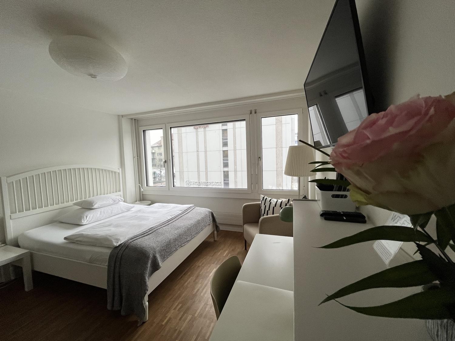 1 room apartment, photo 1 of 10