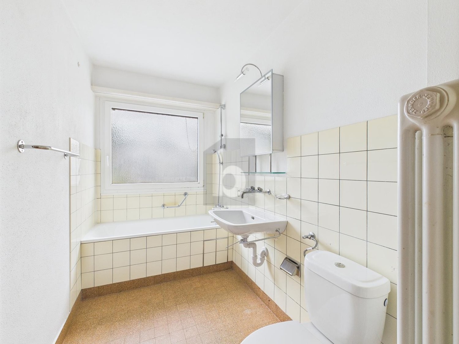 4 rooms apartment, photo 3 of 4