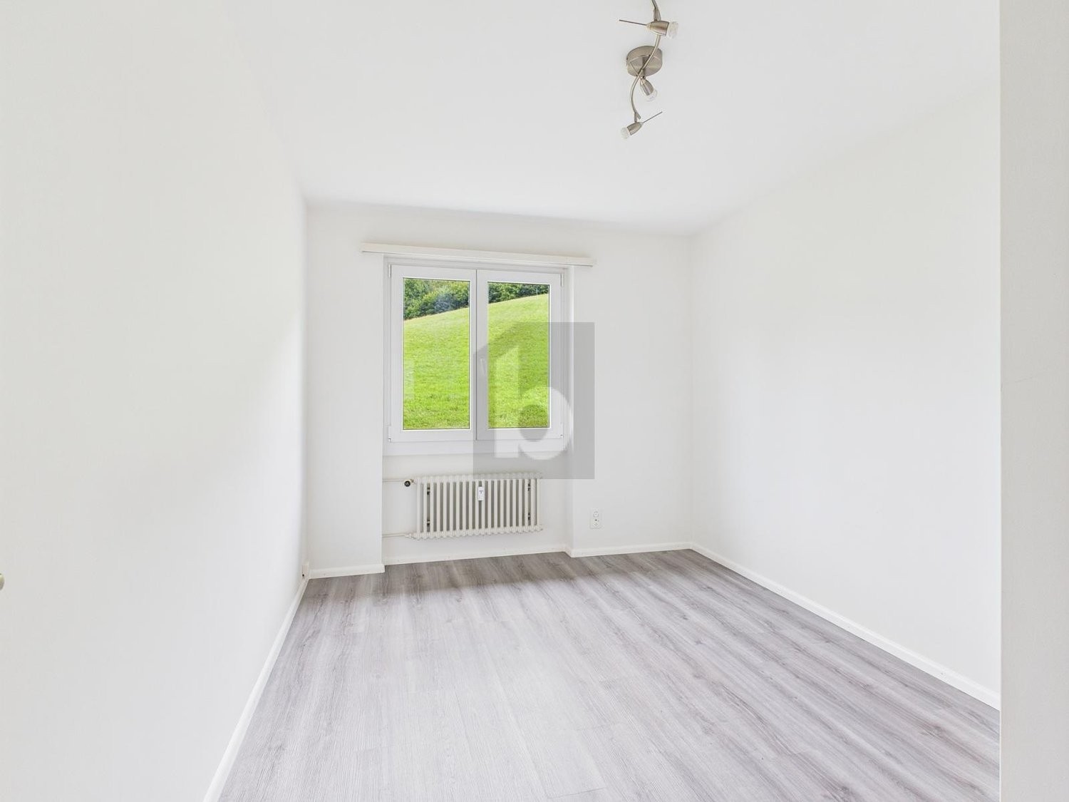 4 rooms apartment, photo 4 of 4