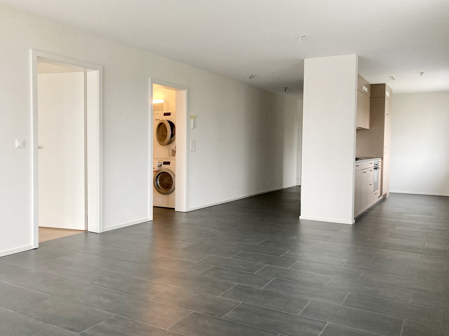 2 ½ rooms apartment, photo 1 of 8