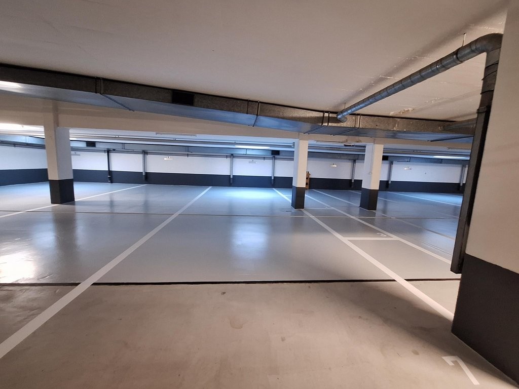 Underground slot, photo 1 of 2