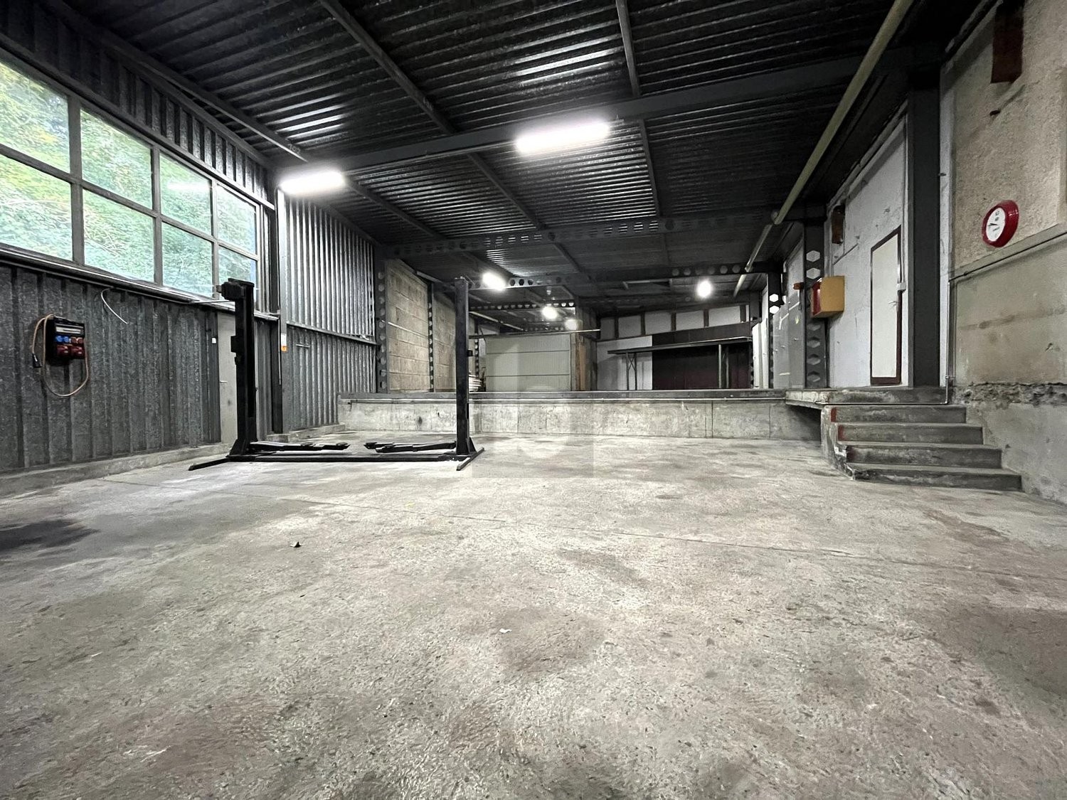 200m² atelier