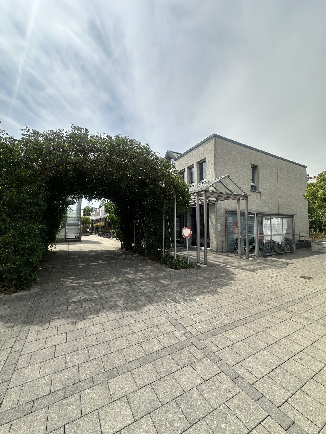 118m² commercial