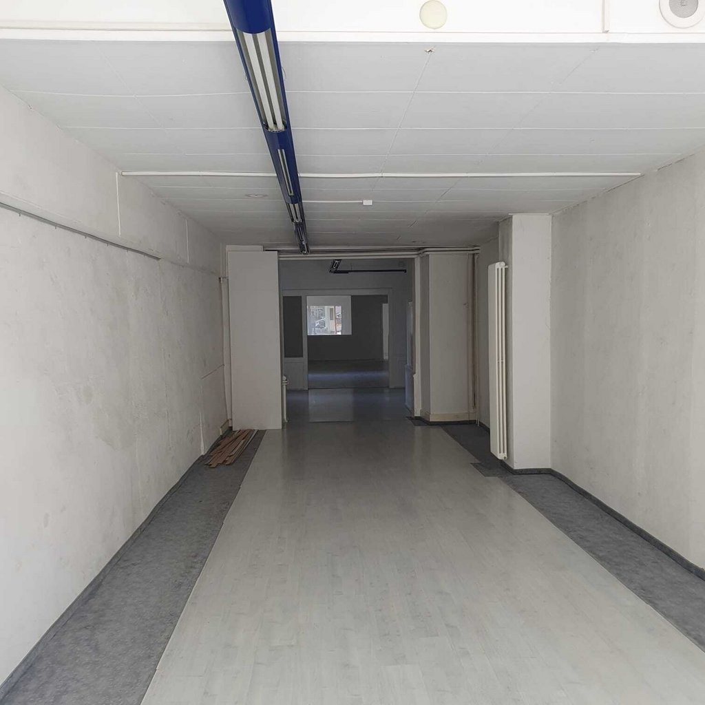 150m² commercial, photo 1 of 4