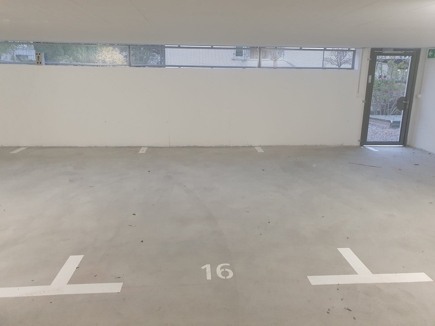 Open slot, photo 2 of 2