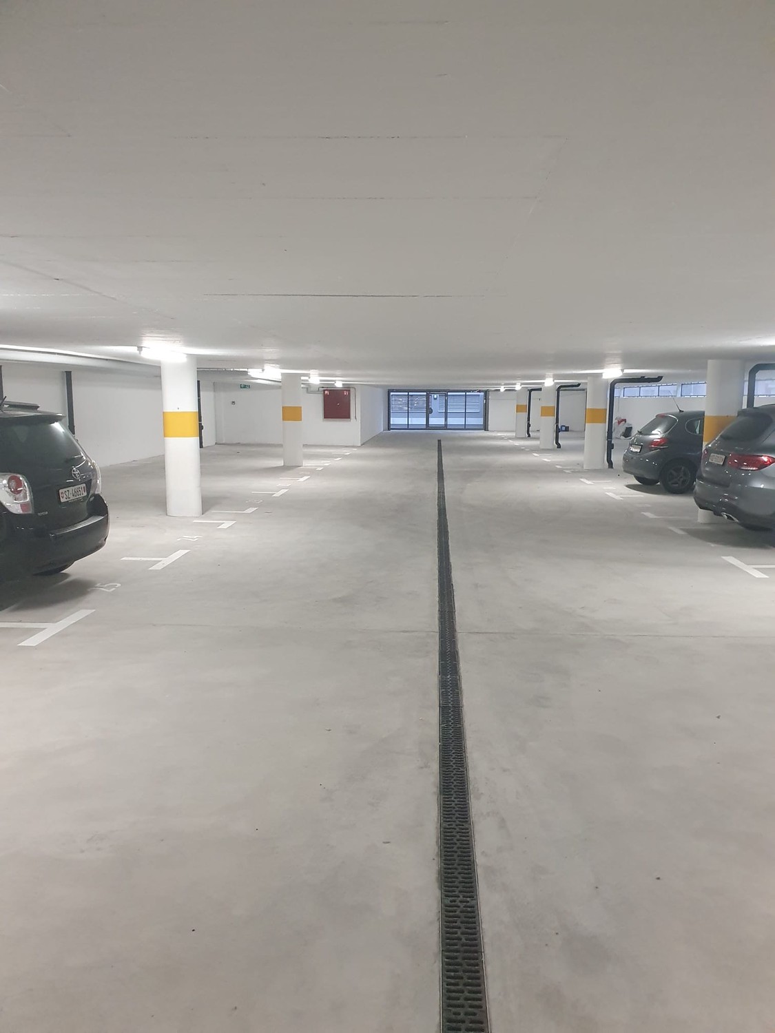 Open slot, photo 1 of 2