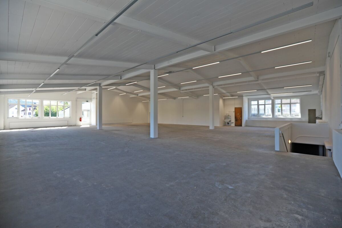 560m² storage room, photo 8 of 10
