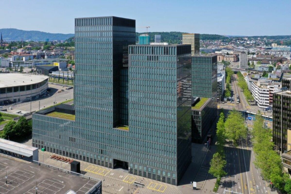 4500m² office, photo 1 of 10