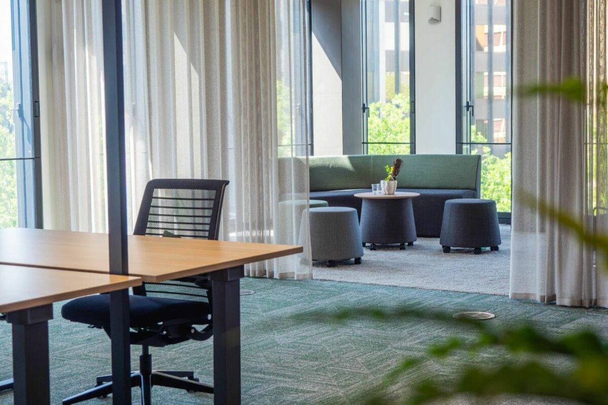 4500m² office, photo 4 of 10