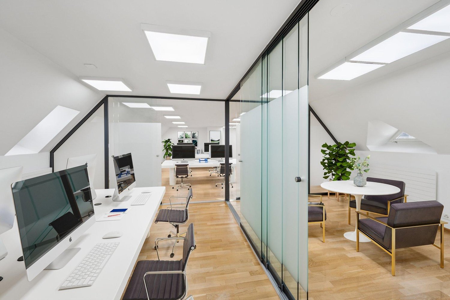 109m² office, photo 2 of 8