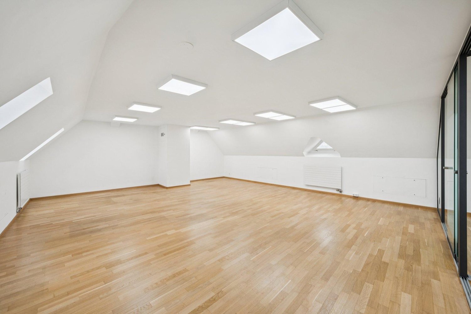 109m² office, photo 6 of 8