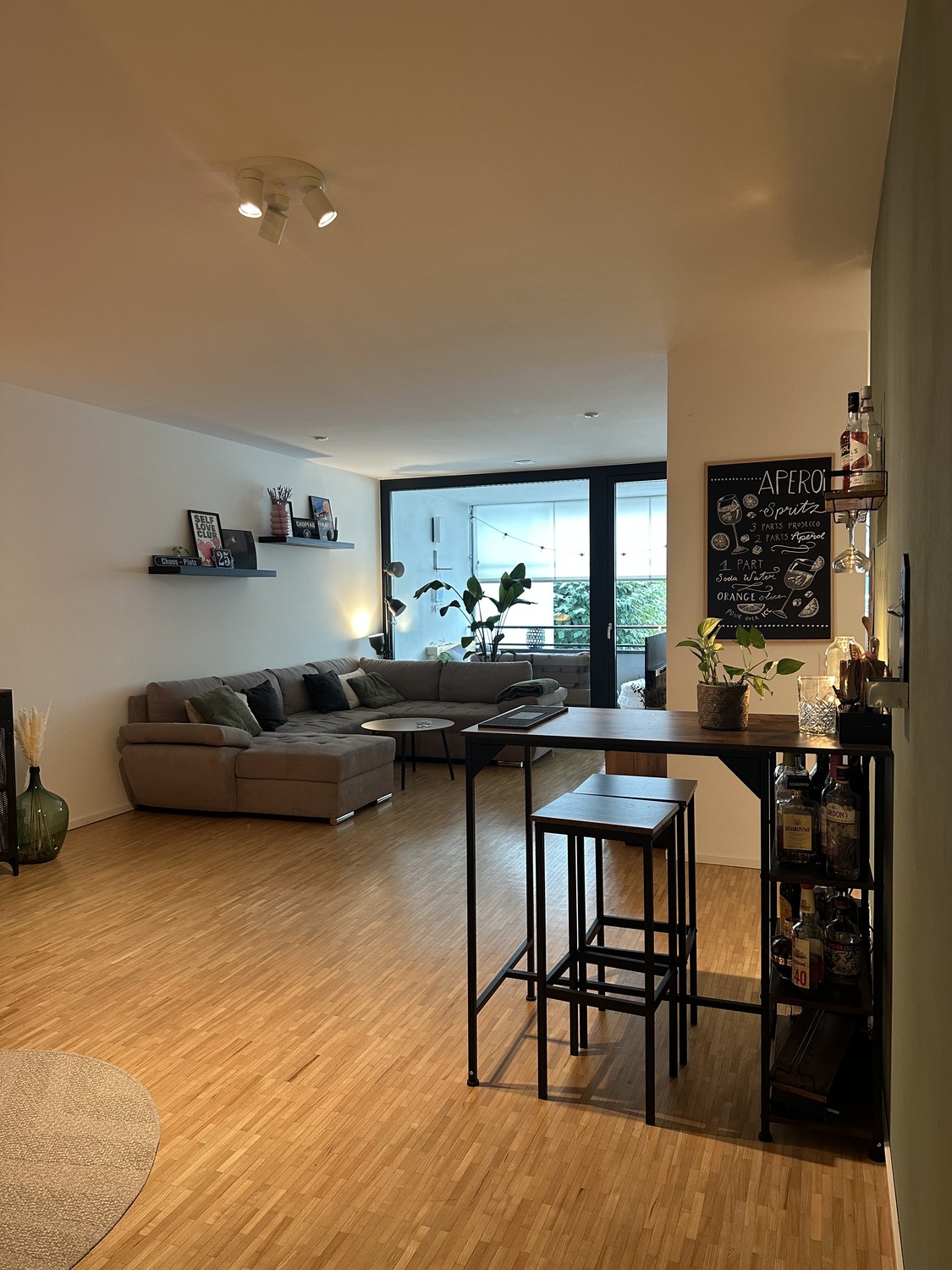 Room in a shared flat, photo 1 of 9