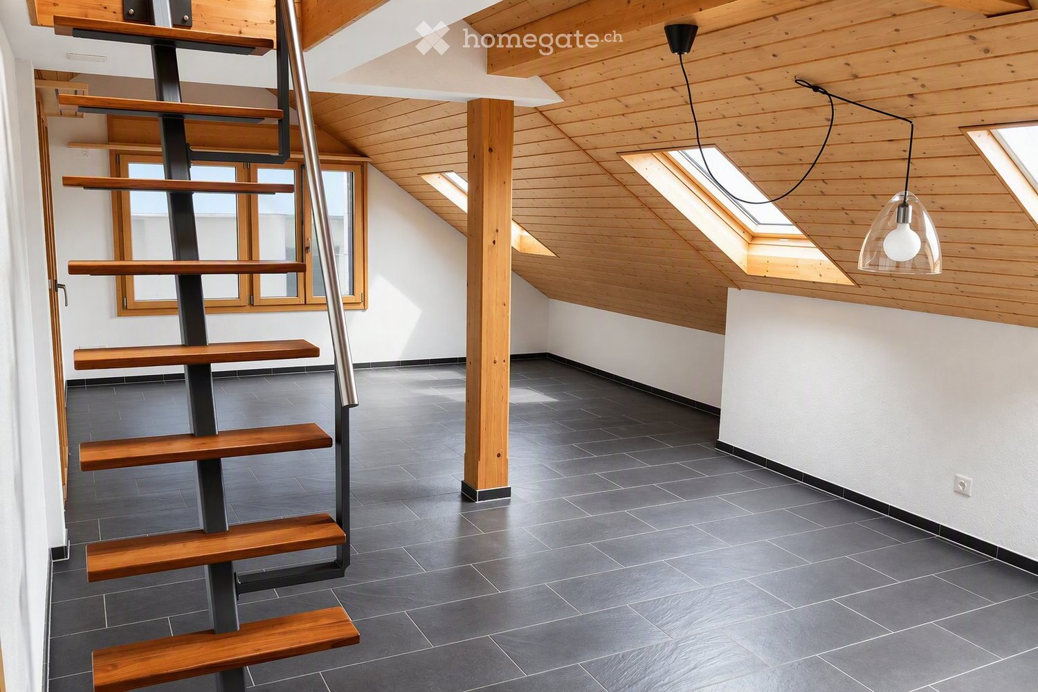 5 rooms apartment