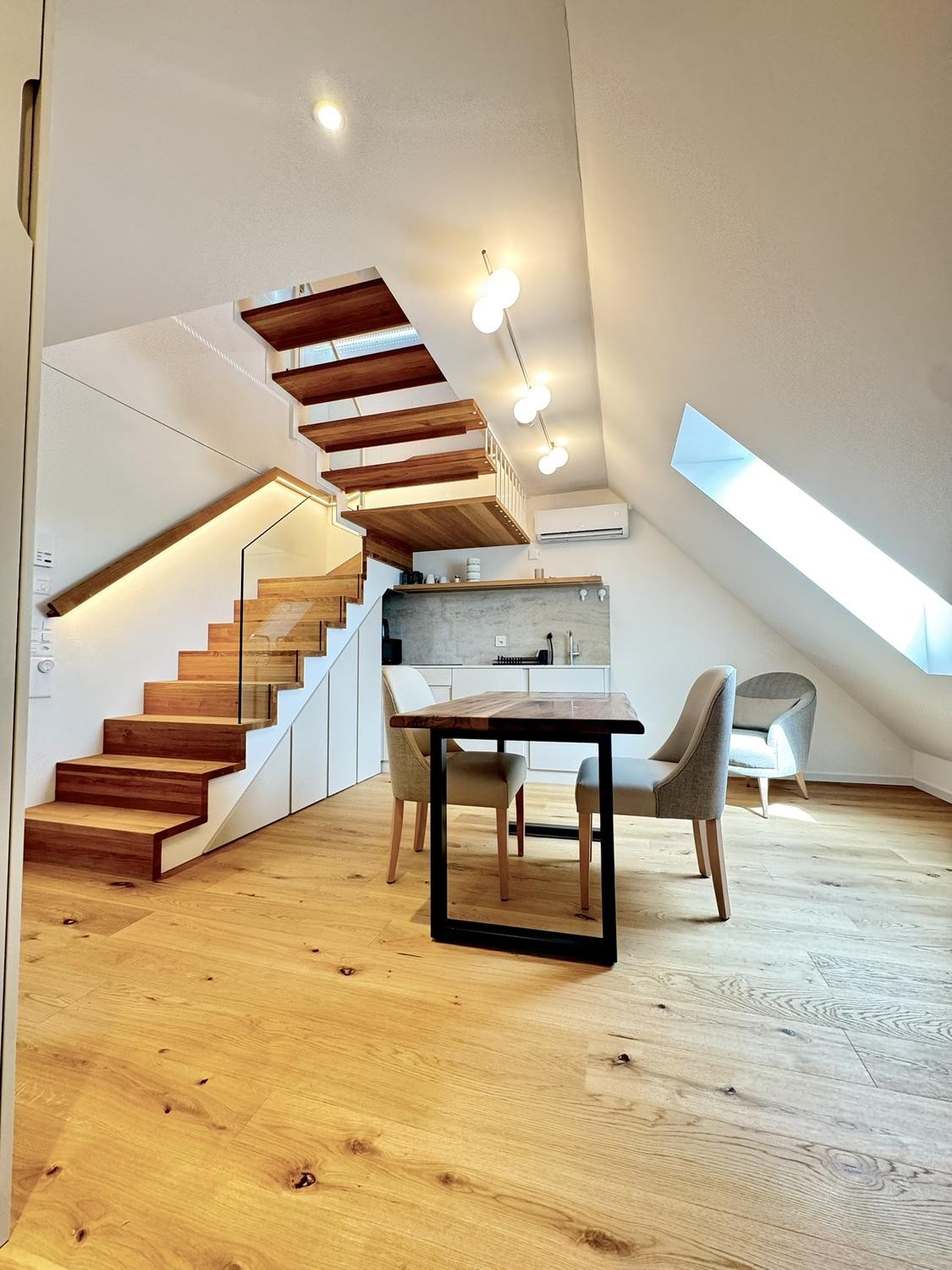 1 room furnished flat