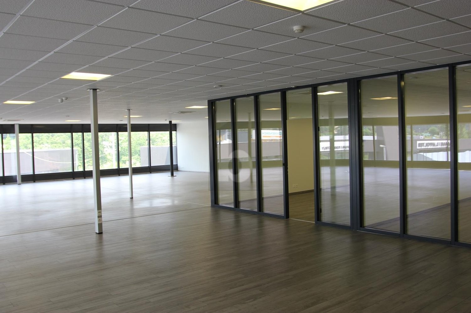 550m² office, photo 2 of 4