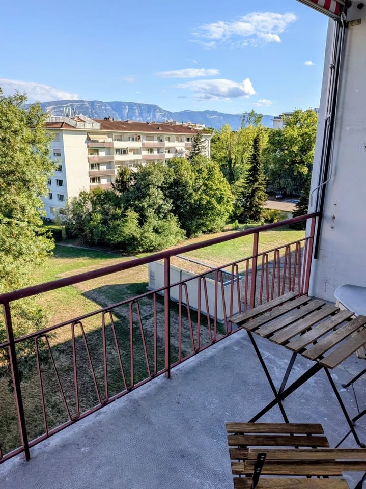 4 rooms apartment, photo 2 of 6
