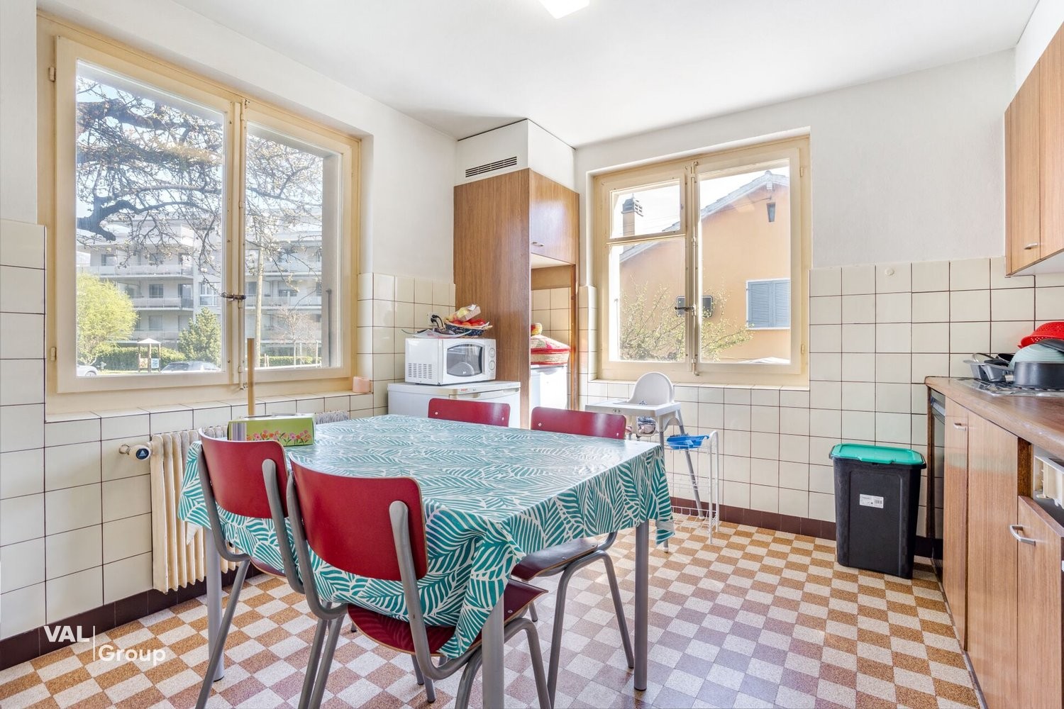 casa multifamiliare di 9 locali