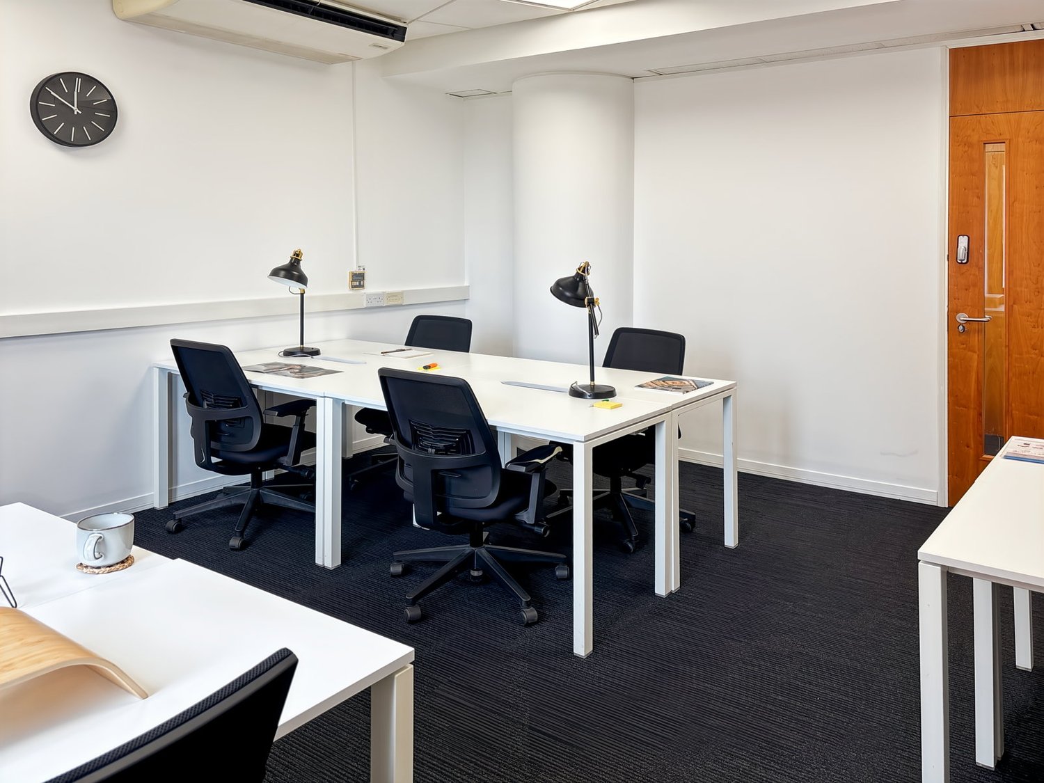 150m² office