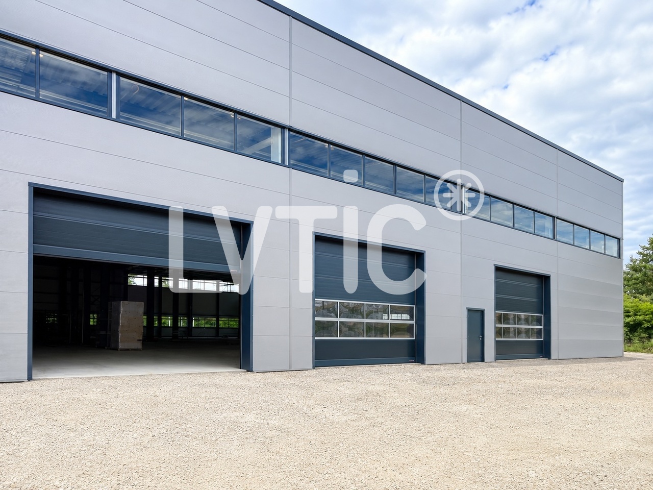 6600m² industrial object, photo 2 of 10