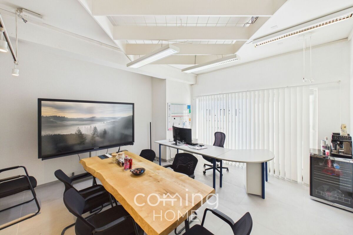 188m² commercial, Foto 1 von 10