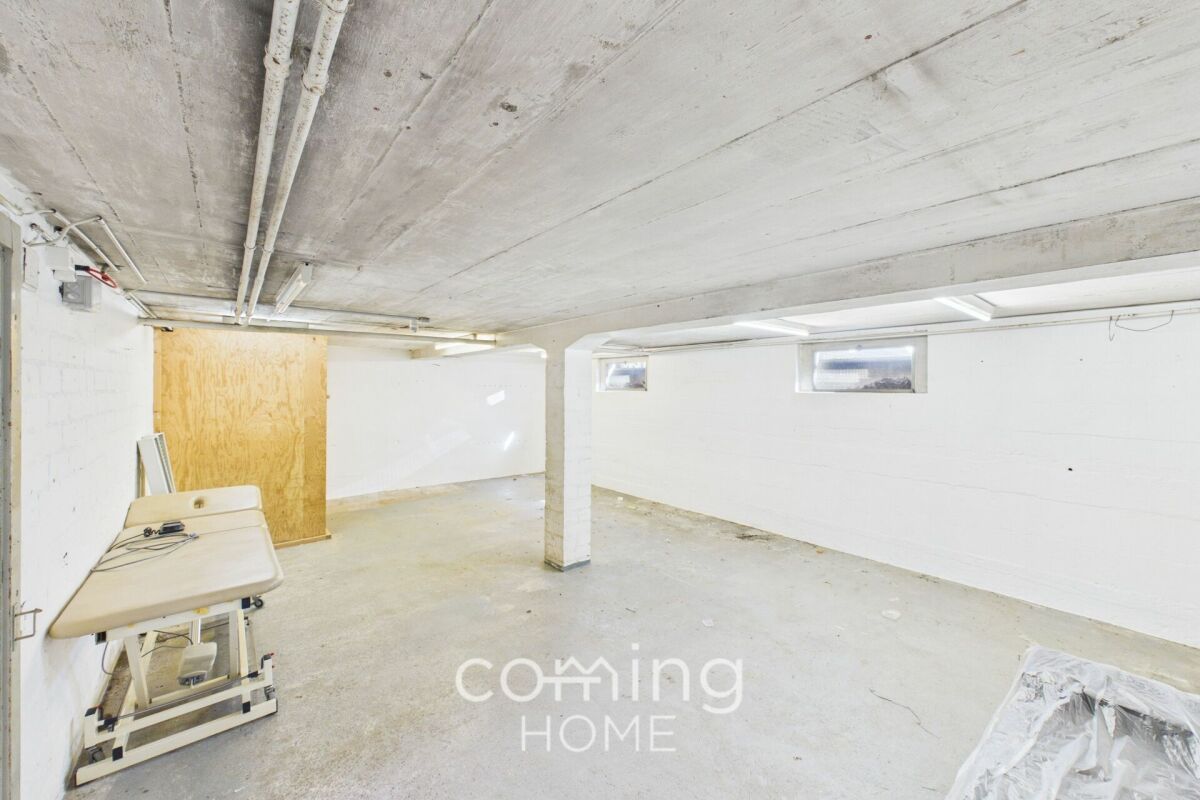 188m² commercial, Foto 10 von 10