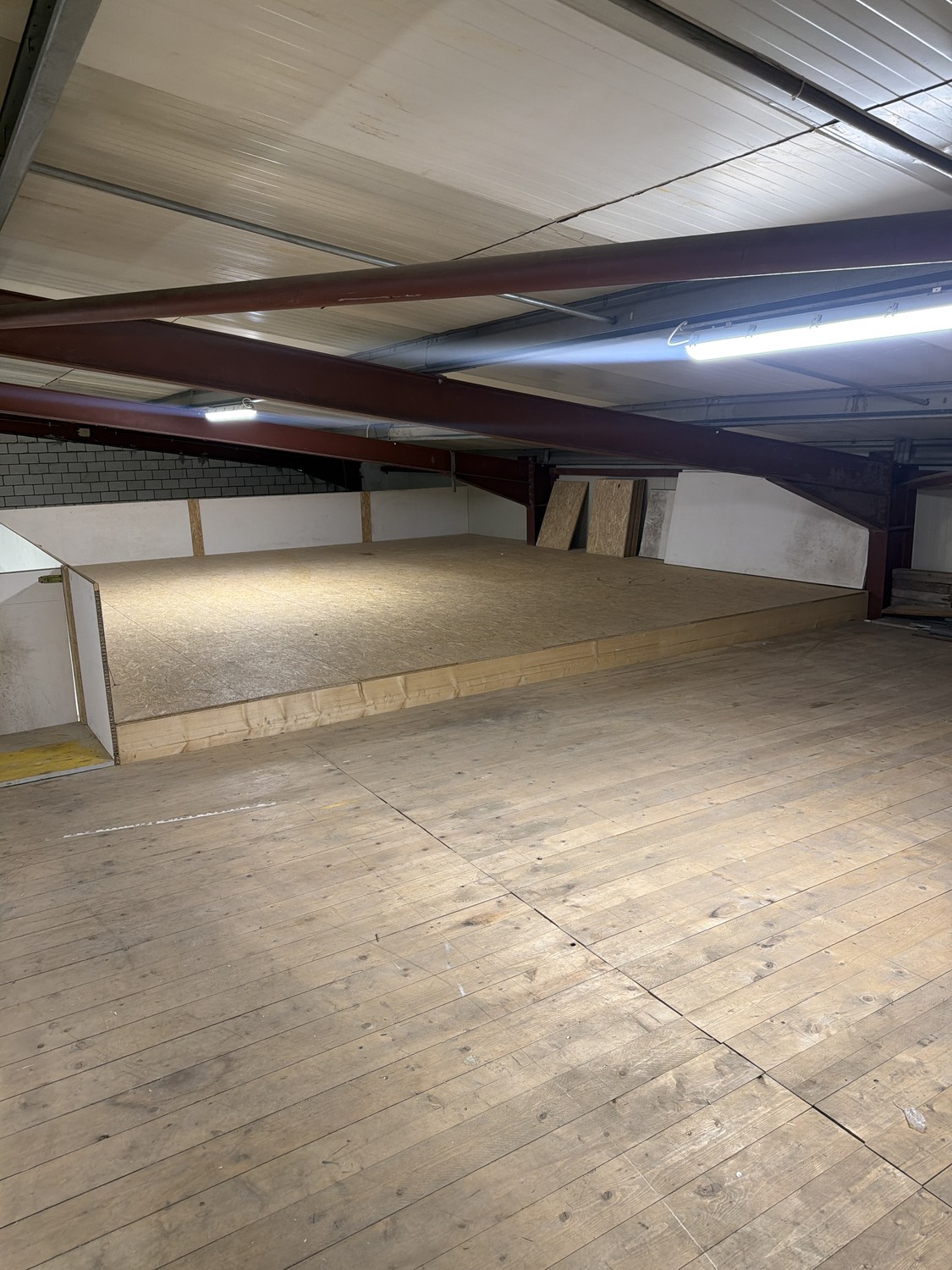 370m² commercial, photo 2 of 7