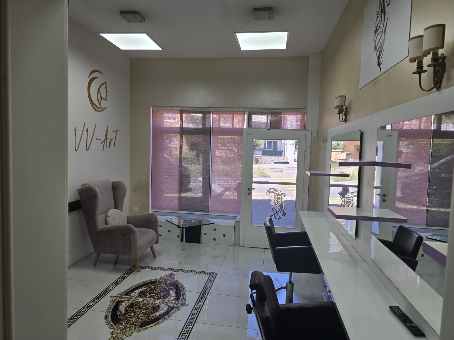 Commercial, photo 3 of 3