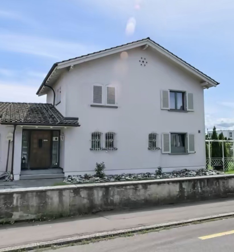6 rooms single house, photo 1 of 10