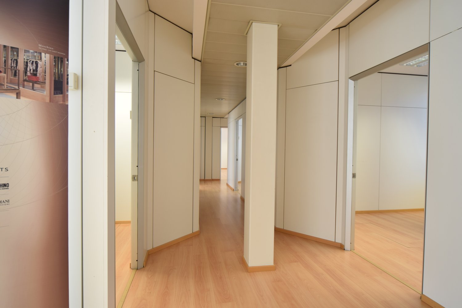 224m² office, photo 3 of 7