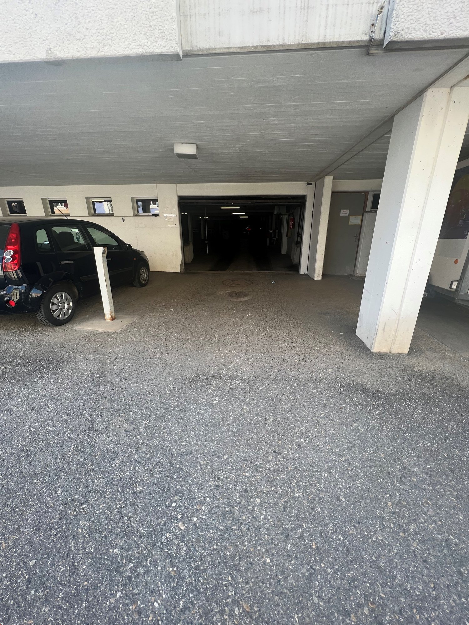 Open slot, photo 3 of 3