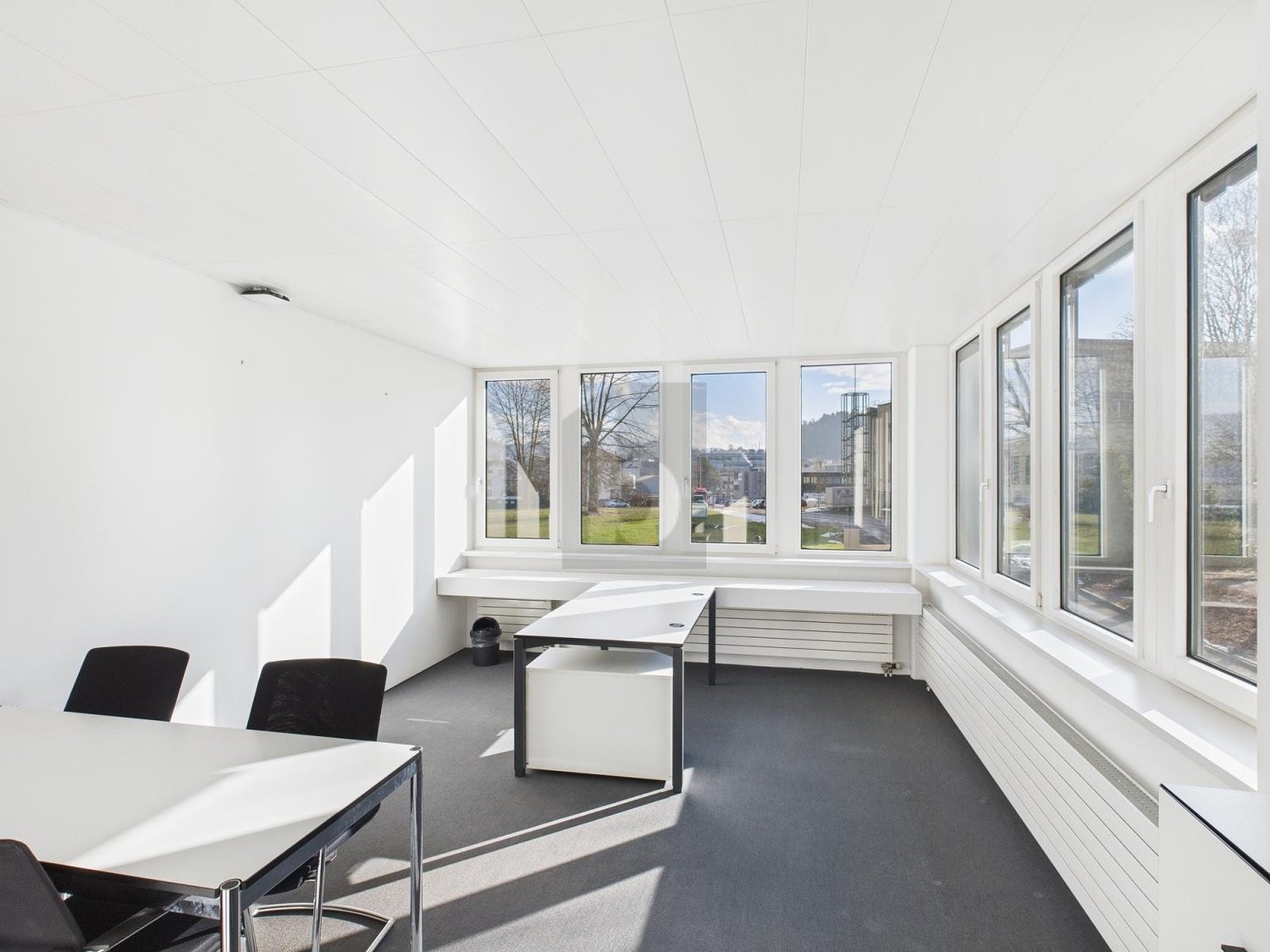 420m² office, photo 3 of 4